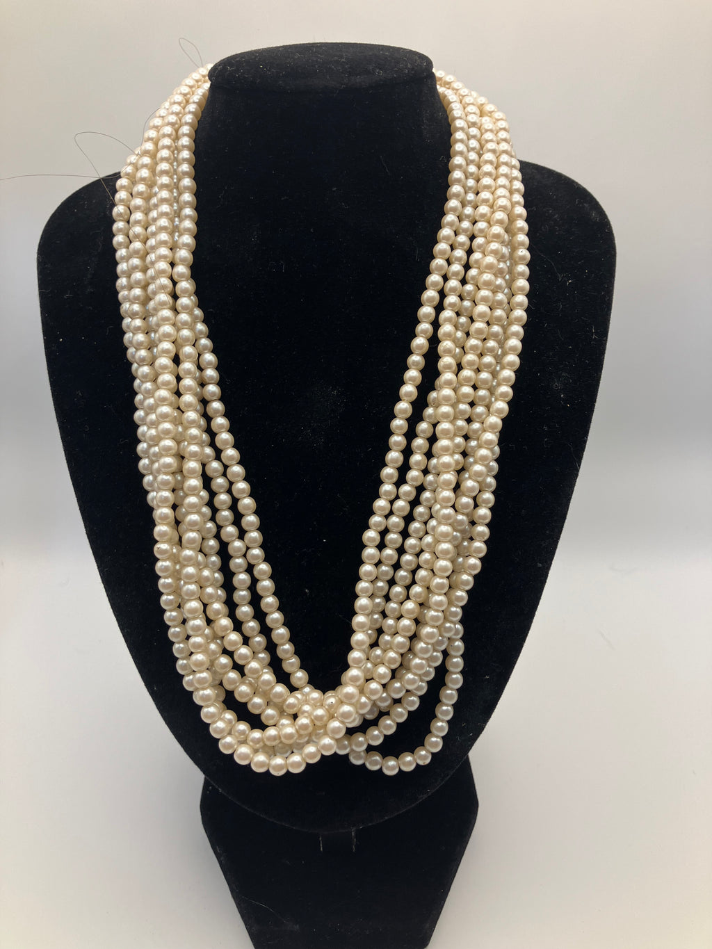 Luxury 8- Strand Freshwater Pearl Necklace – Creamy Ivory